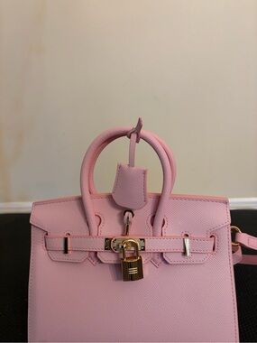 Rare 20 cm Baby Pink Structured Top-Handle Satchel with Gold Hardware.